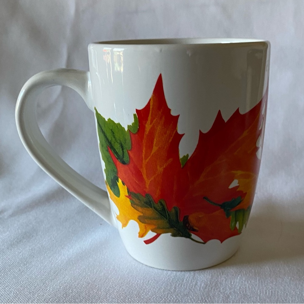 Royal Norfolk Greenbrier International Inc Autumn Leaf & Acorns Mug